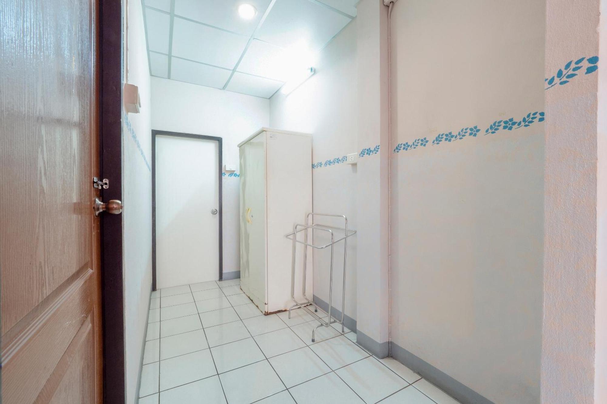 Hotel Oyo 1152 Hongpak Mint Bangsaen Esterno foto