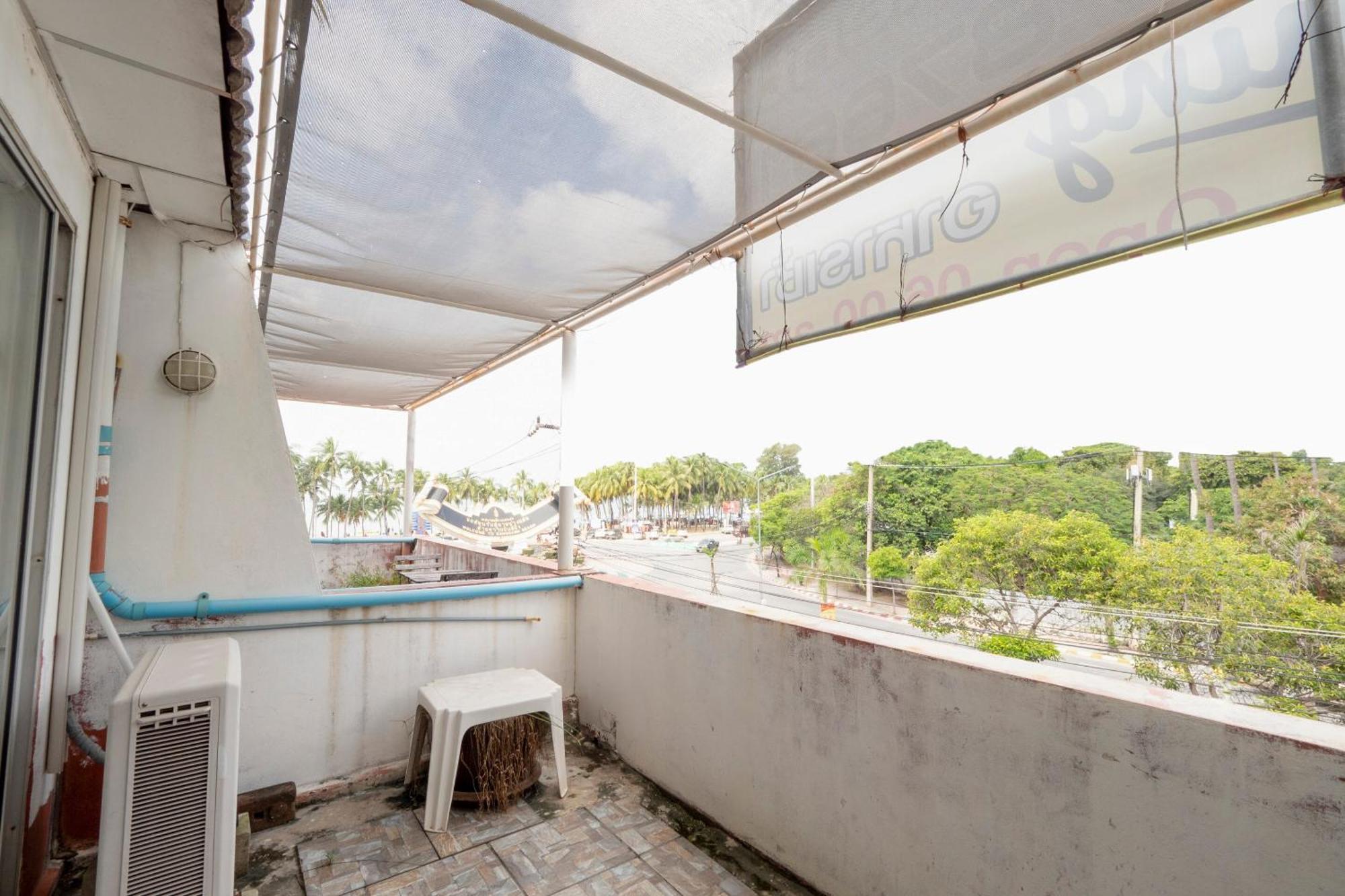 Hotel Oyo 1152 Hongpak Mint Bangsaen Esterno foto