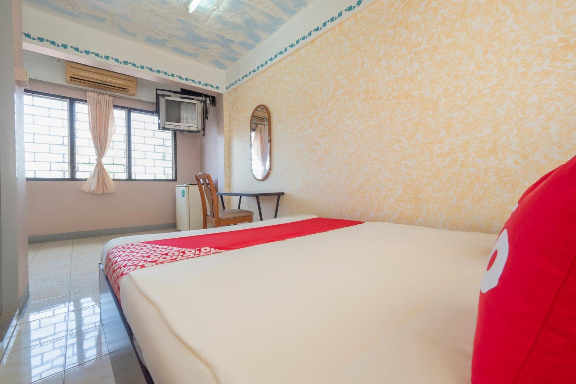 Hotel Oyo 1152 Hongpak Mint Bangsaen Esterno foto