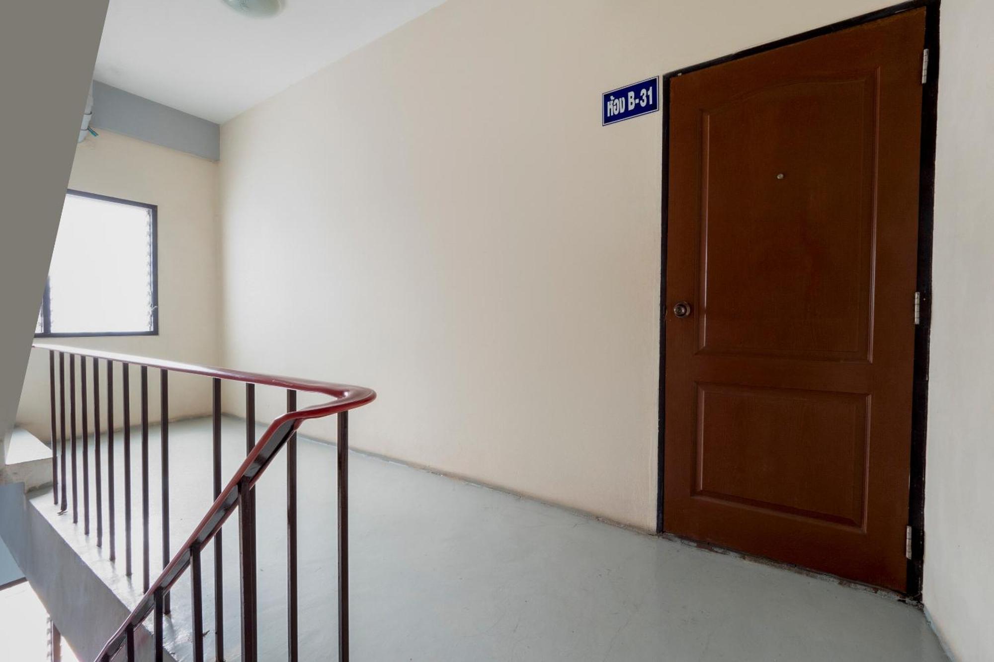 Hotel Oyo 1152 Hongpak Mint Bangsaen Esterno foto