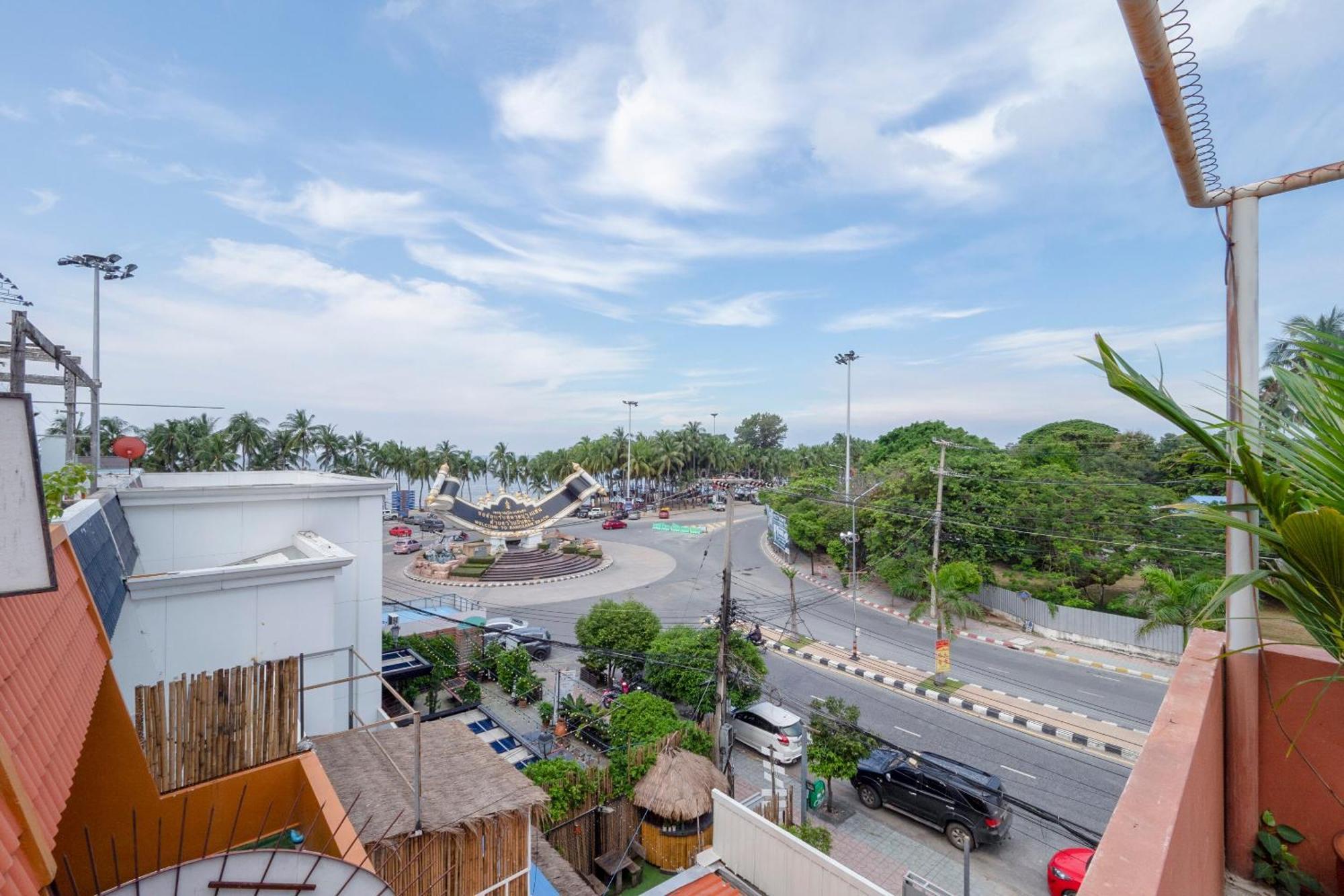 Hotel Oyo 1152 Hongpak Mint Bangsaen Esterno foto